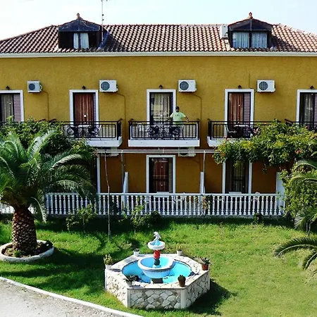 Plubis شقة فندقية 3*