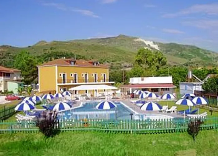 Plubis מלון דירות