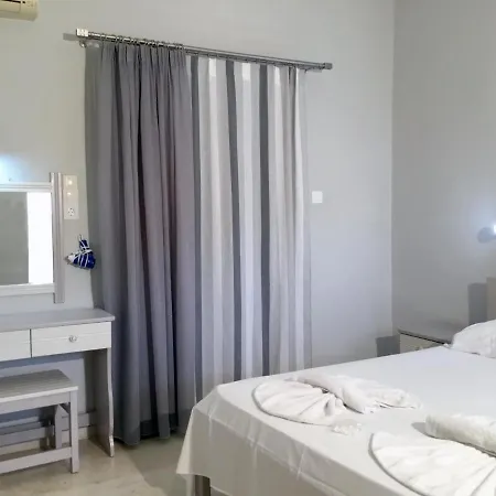 Plubis Aparthotel 3*