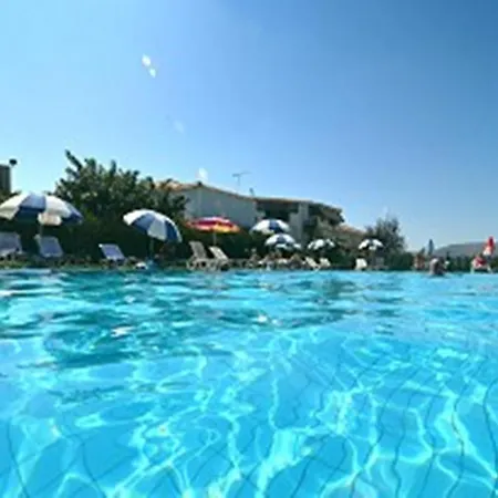 Plubis Apart Otel Kalamákion